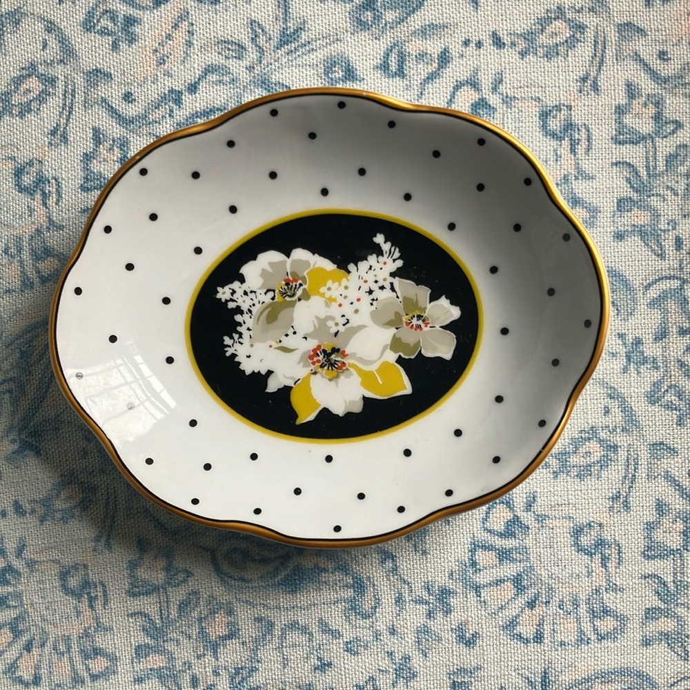 Vera Bradley yellow black dogwood pattern soap dish floral cottagecore EUC